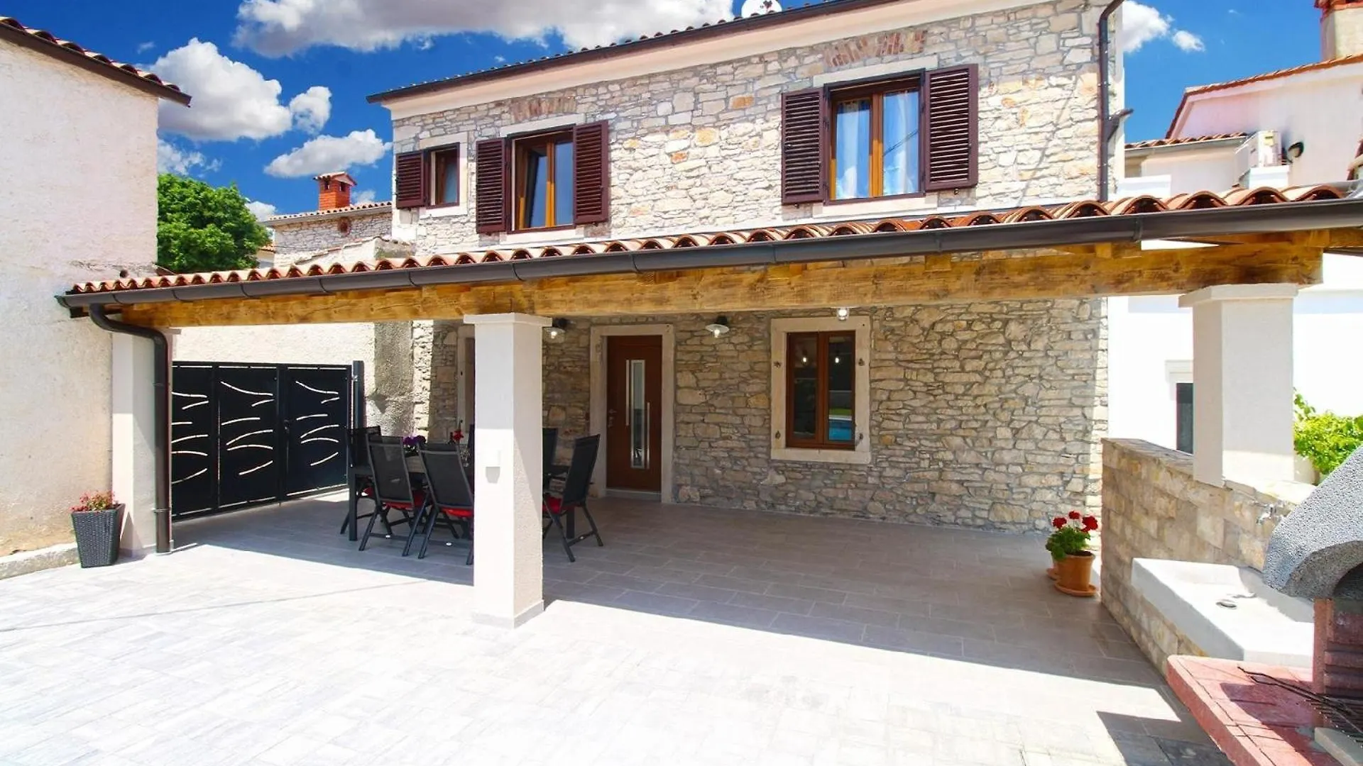 Ferienhaus Mit Privatpool Fuer 6 Personen Ca 125 Qm In Liznjan, Istrien Suedkueste Von Istrien 0*, Liznjan Croatia